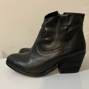 Coolway Leather boots